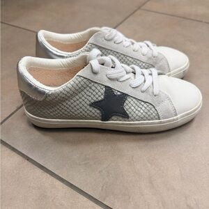 Vintage Havana Sneakers